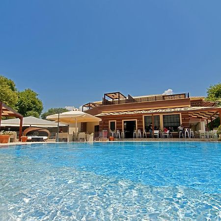 Riviera Perdika Hotel Eksteriør bilde